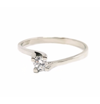 ANILLO ORO BLANCO CIRCONITA 4 GARRAS RETORCIDA