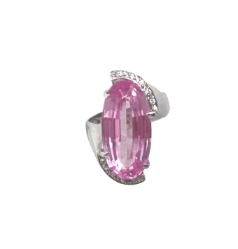SORTIJA ORO BLANCO PIEDRA ROSA OVALADA Y CIRCONITAS BLANCAS
