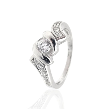 ANILLO ESTILO SOLITARIO PLACARI MUJER PLATA DE LEY 925 BRAZO CURVADO CON CIRCONITAS BLANCAS Y PIEDRA BLANCA 4 MILÍMETROS EN EL C