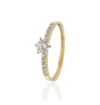 ANILLO ORO AMARILLO 18 KILATES ESTILO SOLITARIO SEIS GARRAS CON CIRCONITAS EN EL BRAZO