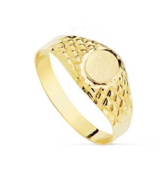 ANILLO SELLO BEBÉ ORO AMARILLO 18 KILATES HUECO OVALADO TALLADO RELIEVE LATERAL