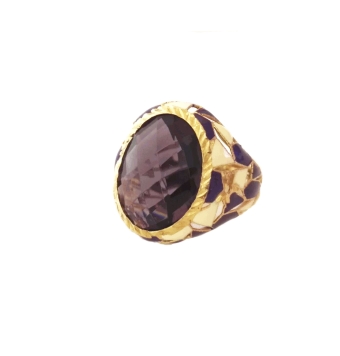 SORTIJA ORO AMARILLO ESMALTE BLANCO/MORADO CON PIEDRA OVALADA AMATISTA FACETADA